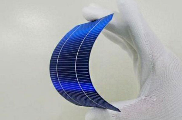 薄膜太陽能電池有什么特點？與光伏電池板有什么區別？