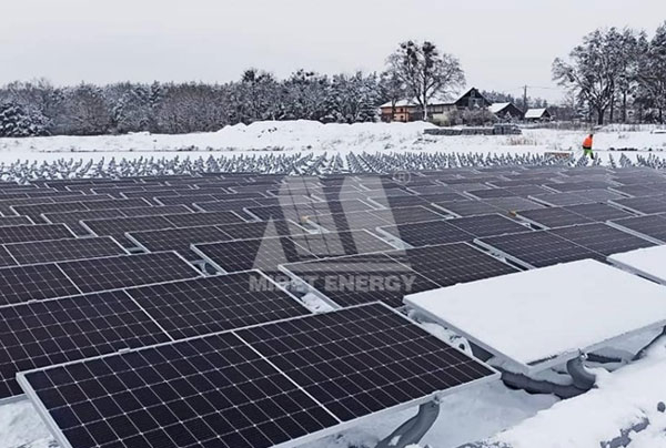 無懼冰雪 迎風(fēng)而立！oety歐億體育水上漂浮光伏電站助力波蘭綠色發(fā)展